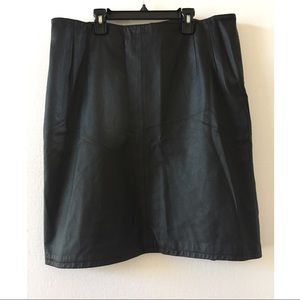 Clio II Vintage Black Leather Skirt, EUC